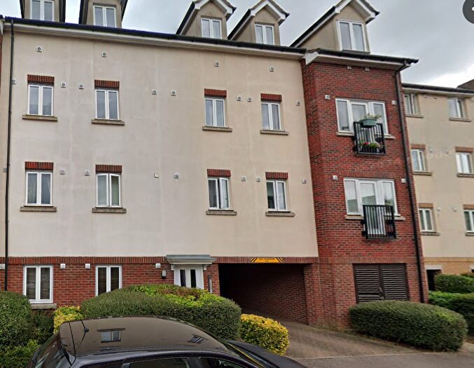 2 Bedroom Flat To Rent In Sheep Way, Redhouse Park, Milton Keynes, MK14