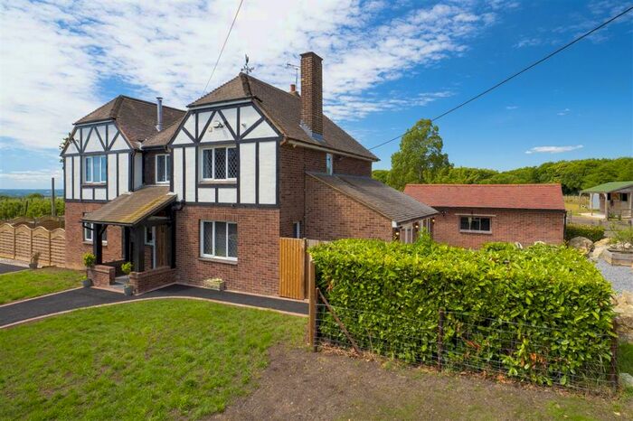 4 Bedroom Detached House For Sale In Hillcroft, Ulcombe Hill, Ulcombe, ME17