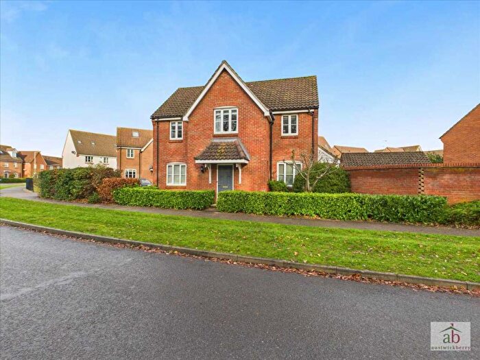 4 Bedroom Detached House For Sale In Wilkinson Drive, Kesgrave, IP5