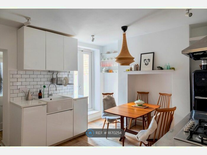 1 Bedroom Maisonette To Rent In Brookfield Road, London, E9