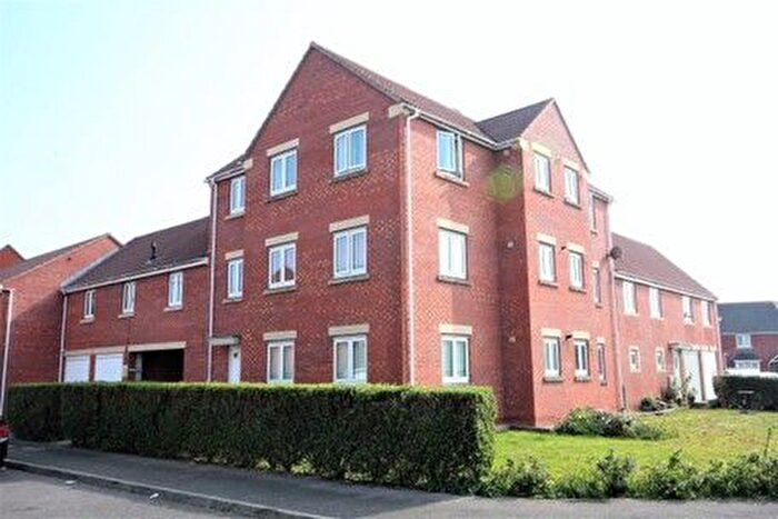 2 Bedroom Flat For Sale In Meadowlands Avenue, Bridgwater, TA6