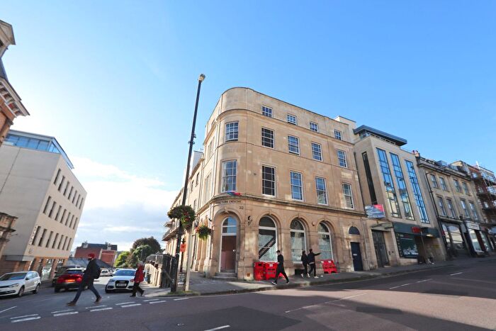 3 Bedroom Maisonette To Rent In Regent Street, Clifton, Bristol, BS8