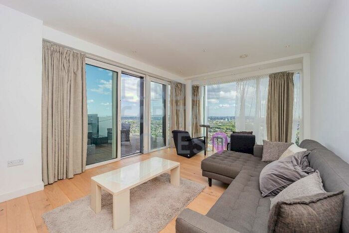 3 Bedroom Apartment To Rent In Skyline Apartments, Devan Grove, London, N4