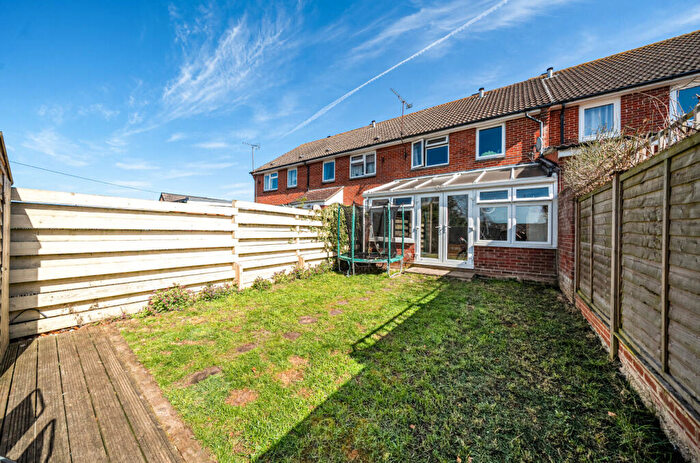 3 Bedroom Terraced House For Sale In Windy Ridge, Faringdon, Oxfordshire, SN7