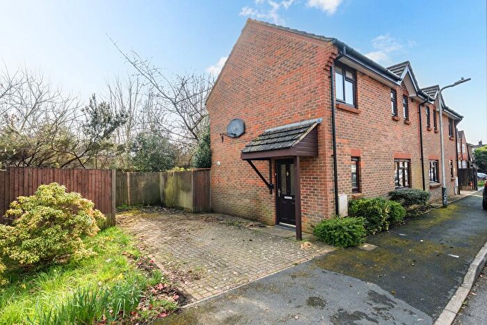 2 Bedroom Semi Detached House For Sale In Crendon Park, Southborough, Tunbridge Wells, TN4