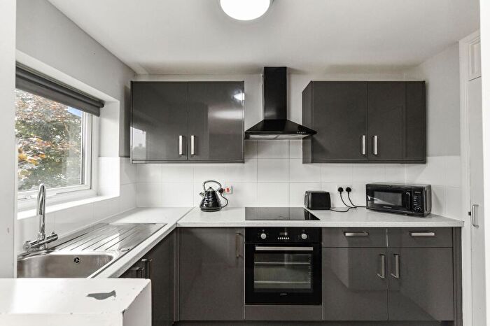 2 Bedroom Flat To Rent In Varsity Rivergreen, Nottingham, NG11