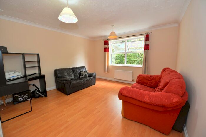 2 Bedroom Flat To Rent In Northlands Road, Southampton, SO15