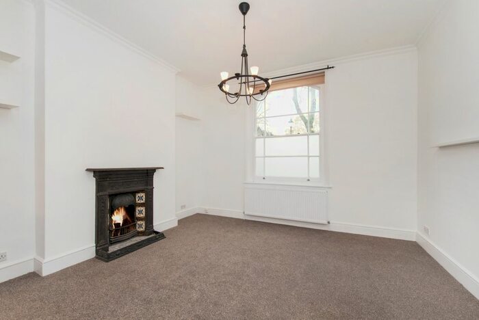 1 Bedroom Flat To Rent In Bridgeman Road, London, N1