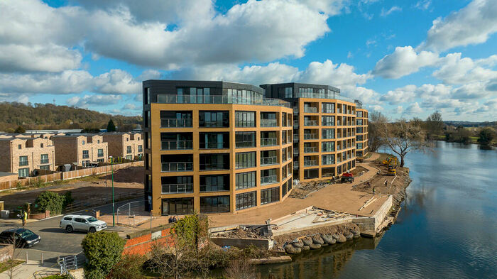 2 Bedroom Apartment To Rent In Trent Lane, Nottingham, NG2