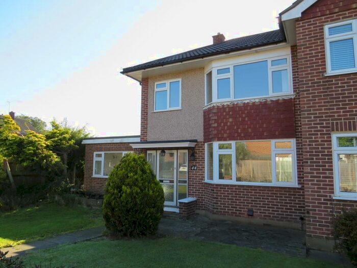 3 Bedroom House To Rent In Rockfield Avenue, Ware, SG12