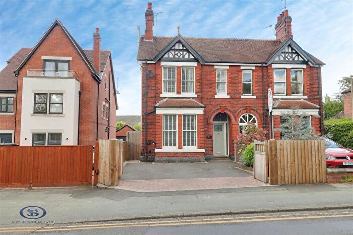 4 Bedroom Semi-Detached House For Sale In Sandbach Road North, Alsager, ST7