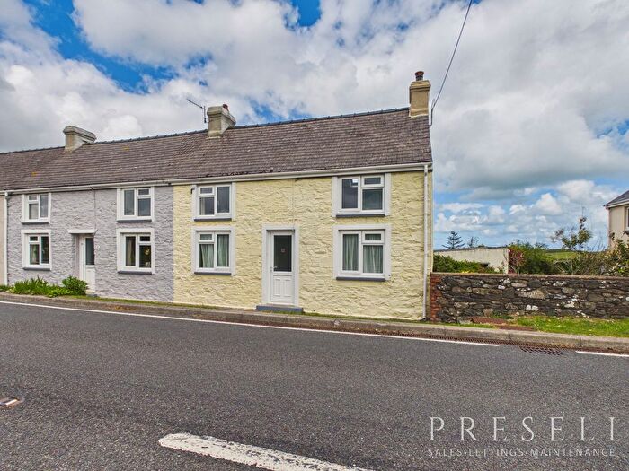 2 Bedroom Cottage To Rent In Tynewydd Cottages, Fishguard, SA65
