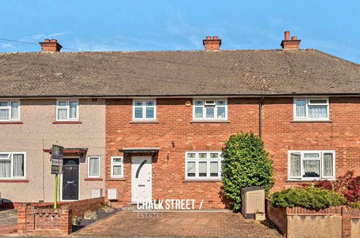 3 Bedroom Terraced House For Sale In Kempton Avenue, Hornchurch, RM12