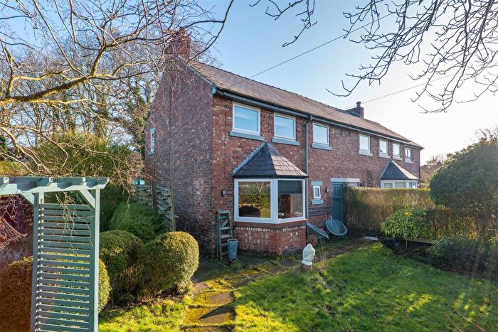 3 Bedroom Semi Detached House For Sale In Anderton Road, Euxton, Chorley, PR7