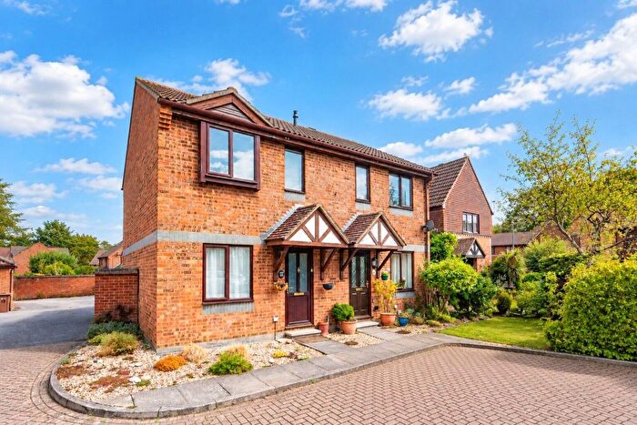 2 Bedroom End Terrace House For Sale In Bowers Close, Burpham, Guildford, GU4
