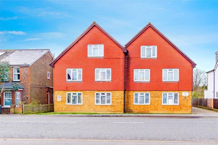 1 Bedroom Flat For Sale In Horley Road, Redhill, Surrey, RH1