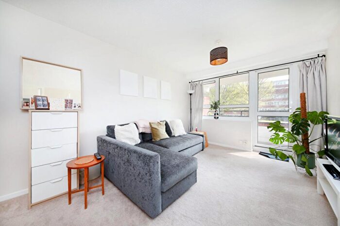 2 Bedroom Flat For Sale In Goulden House, Bullen Street, SW11