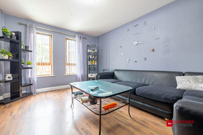 2 Bedroom Apartment For Sale In Heath Lodge Square, Belfast, BT13