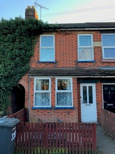 2 Bedroom End Of Terrace House To Rent In Bramford Lane, Ipswich, IP1