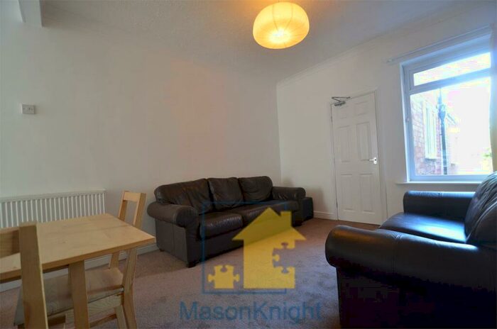 4 Bedroom Terraced House To Rent In Milner Rd, Selly Oak. Mins Walk To University Of Birmingham, B29