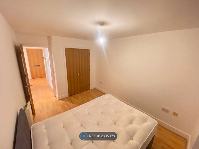 1 Bedroom Flat To Rent In St. Davids Square, London, E14