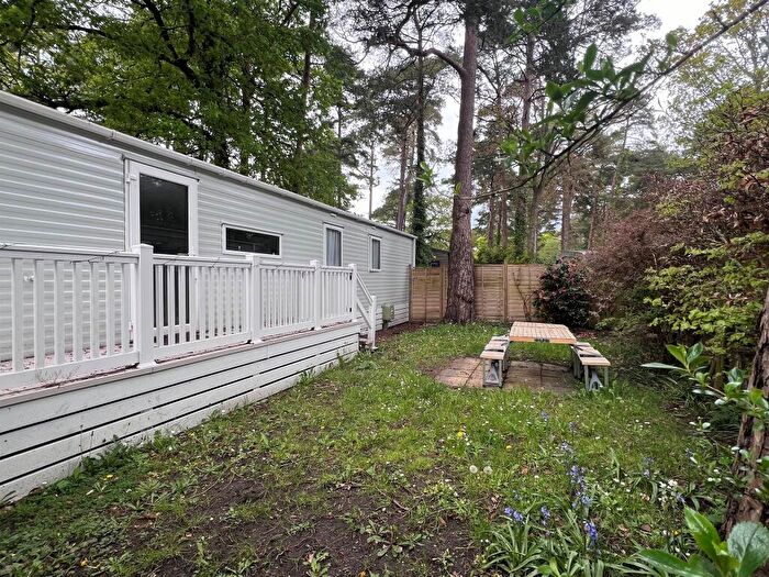 3 Bedroom Park Home For Sale In Sandyballs, Godshill, Fordingbridge, SP6