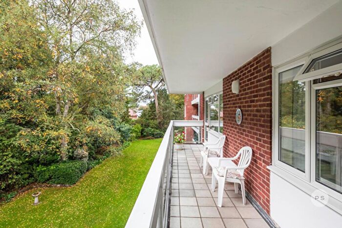 3 Bedroom Flat For Sale In Martello Road South, Canford Cliffs, Poole, BH13