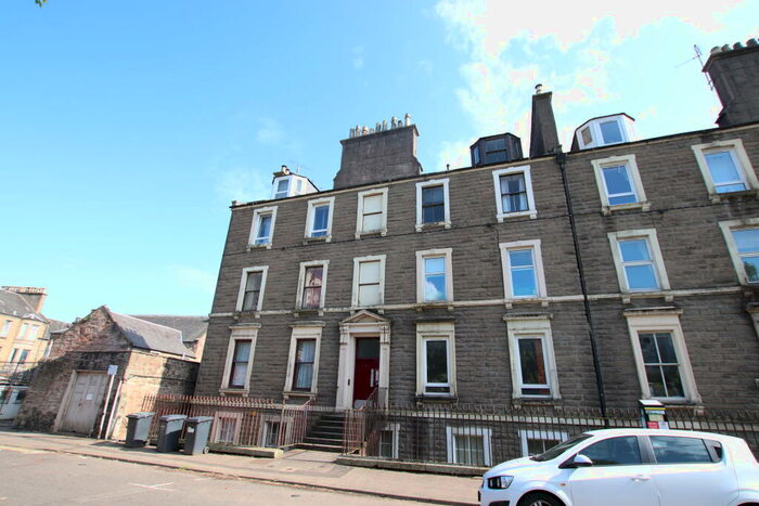 2 Bedroom Flat To Rent In Dudhope Street, City Centre, DD1