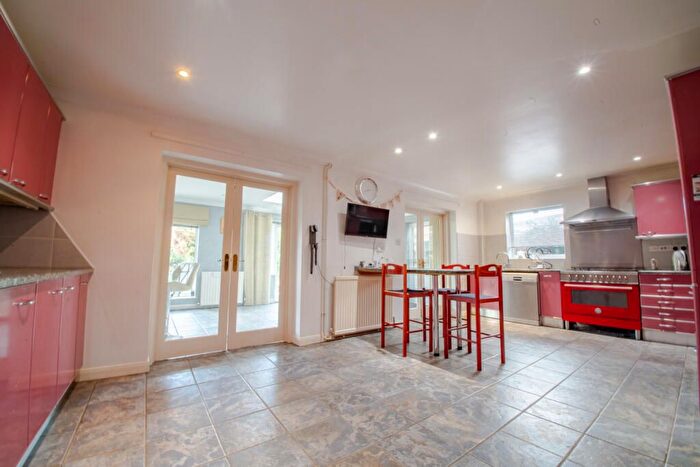 5 Bedroom Property To Rent In Eastfield Road, Peterborough, PE1