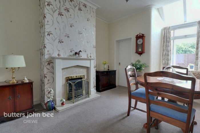 3 Bedroom Terraced House For Sale In Gainsborough Road, Crewe, CW2