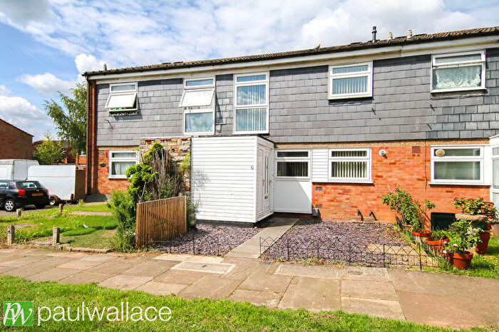 3 Bedroom Terraced House For Sale In John Court, Hoddesdon, EN11