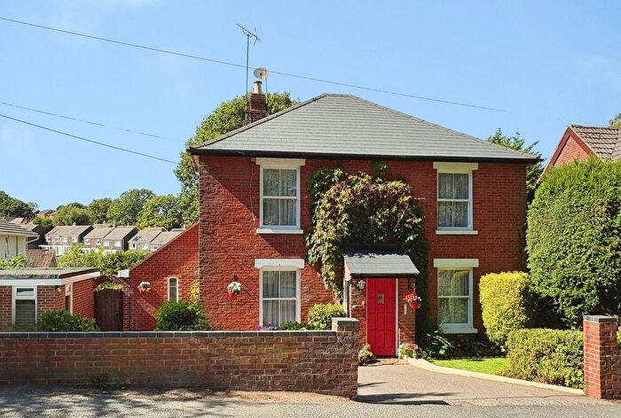 4 Bedroom Detached House For Sale In School Road, Bursledon, Southampton, SO31