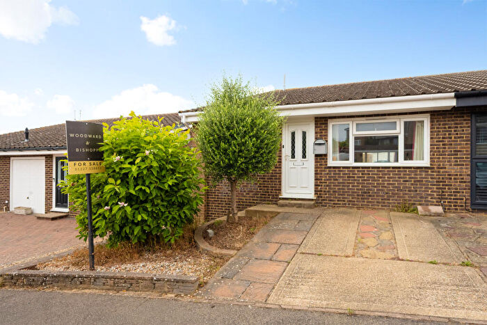 4 Bedroom Semi-Detached House For Sale In Linnet Avenue, Whitstable, CT5