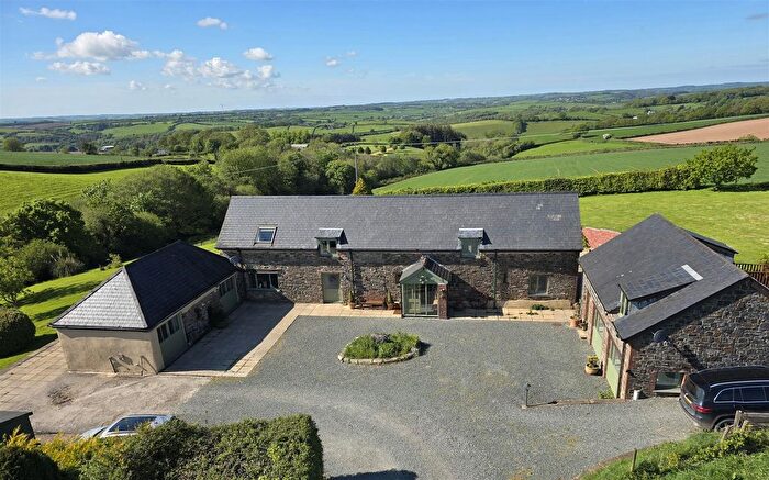 6 Bedroom Barn Conversion For Sale In Lifton, Launceston, PL16