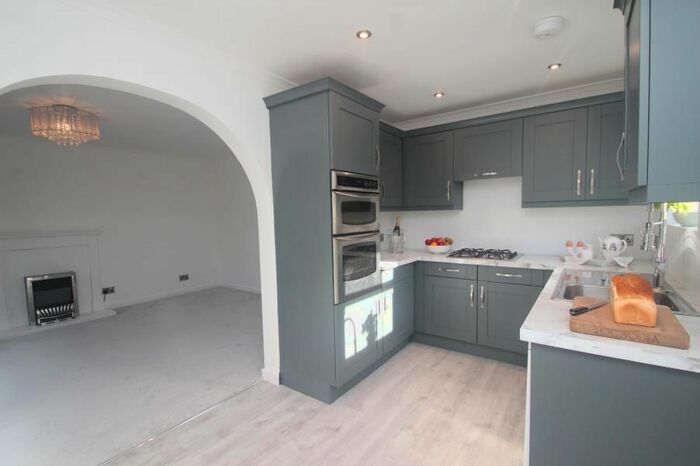 2 Bedroom Flat To Rent In Trafalgar Court, Harrogate, HG1