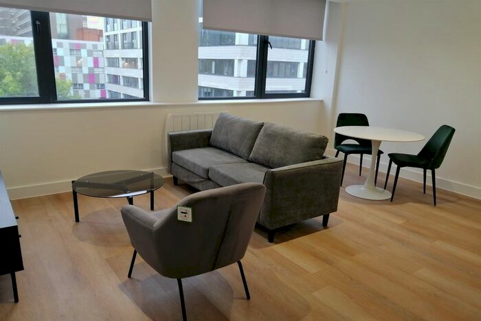1 Bedroom Flat To Rent In , Alexander House, M16