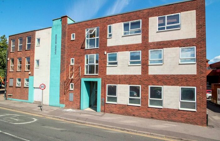 2 Bedroom Flat To Rent In Upper Street, Fleet, GU51