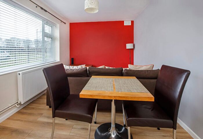 1 Bedroom Flat To Rent In Fifth Avenue, York, YO31
