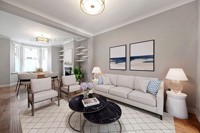 4 Bedroom Terraced House To Rent In Waldo Road, Kensal Green, NW10