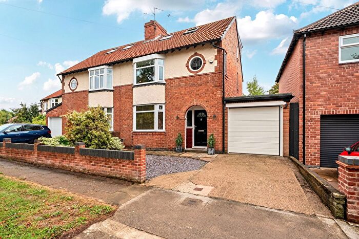 4 Bedroom Semi-Detached House For Sale In Heworth Hall Drive, York, YO31