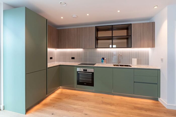 2 Bedroom Flat To Rent In Samara Drive, Southall, UB1