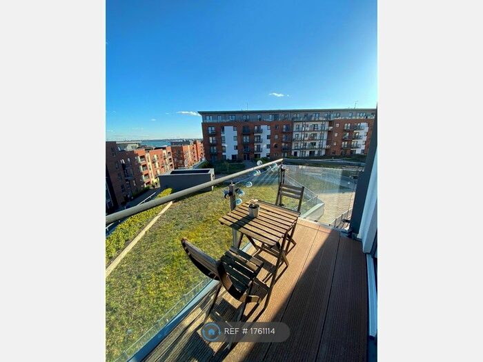 1 Bedroom Flat To Rent In Centenary Plaza, Southampton, SO19
