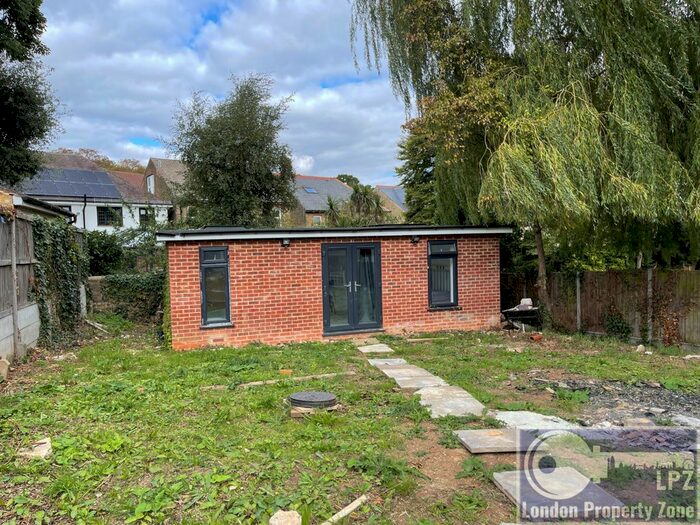 8 Bedroom Semidetached House For Sale In Dunoon Road, Honor Oak