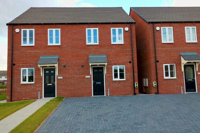 2 Bedroom Semi-Detached House To Rent In Waterworks Street, Immingham, DN40