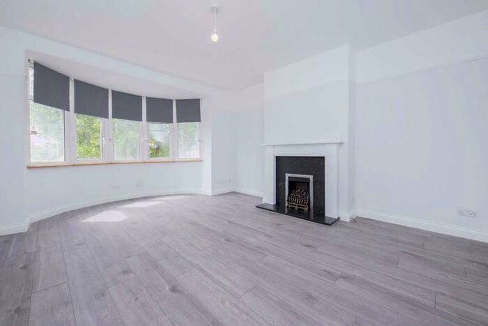 2 Bedroom Flat To Rent In Wrottesley Road, Kensal Rise, NW10