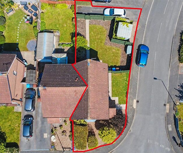 3 Bedroom Semi-detached House For Sale In Harrow Drive, Ilkeston, DE7
