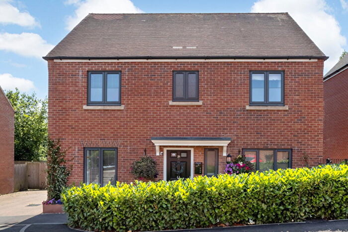 4 Bedroom Detached House For Sale In Easterton, Wiltshire, SN10