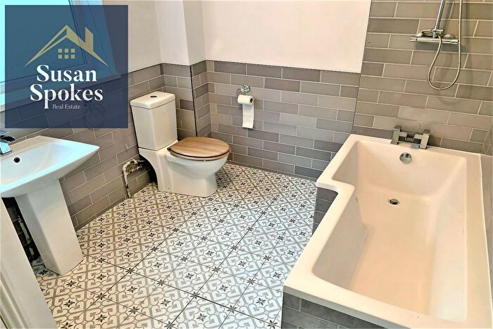 2 Bedroom Flat For Sale In Stanhope Road, South Shields, NE33