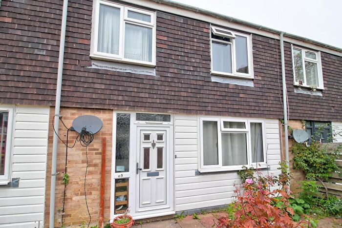 3 Bedroom Terraced House For Sale In Mullins Close, Basingstoke, RG21