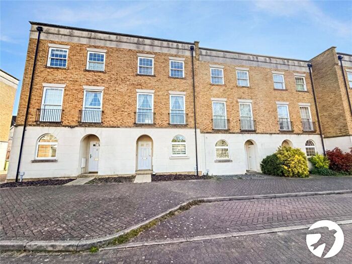 3 Bedroom Terraced House To Rent In Tarragon Road, Maidstone, Kent, ME16